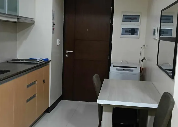 Unit Walking Distance To Airport * Manila