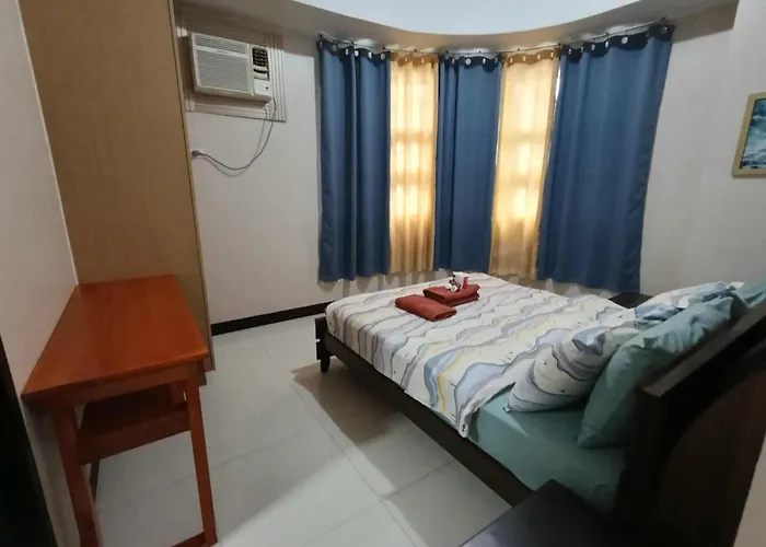 Unit Walking Distance To Airport *