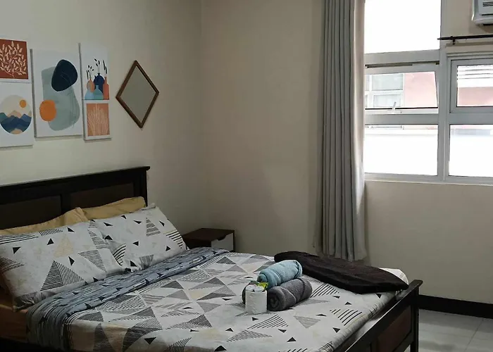 Apartment Unit Walking Distance To Airport