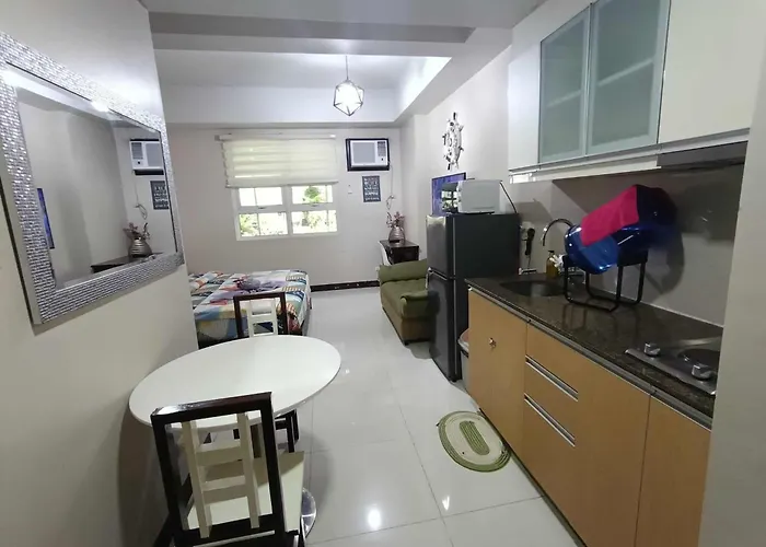 Unit Walking Distance To Airport Apartment Manila