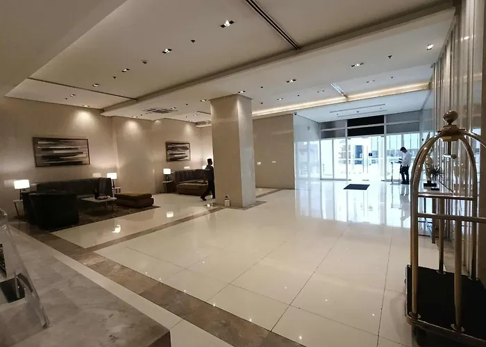 Unit Walking Distance To Airport * Manila