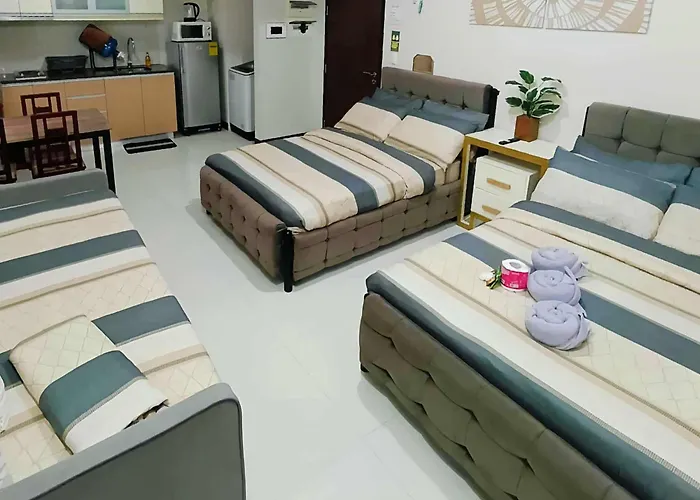 Apartment Unit Walking Distance To Airport